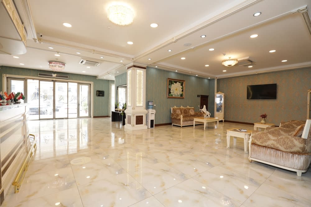 Altus Hotel Baku - Free Massage 2
