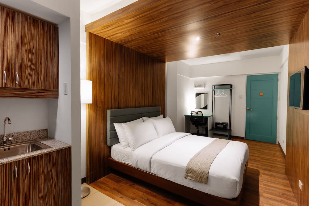 H Hotels - Metro North Uno 1