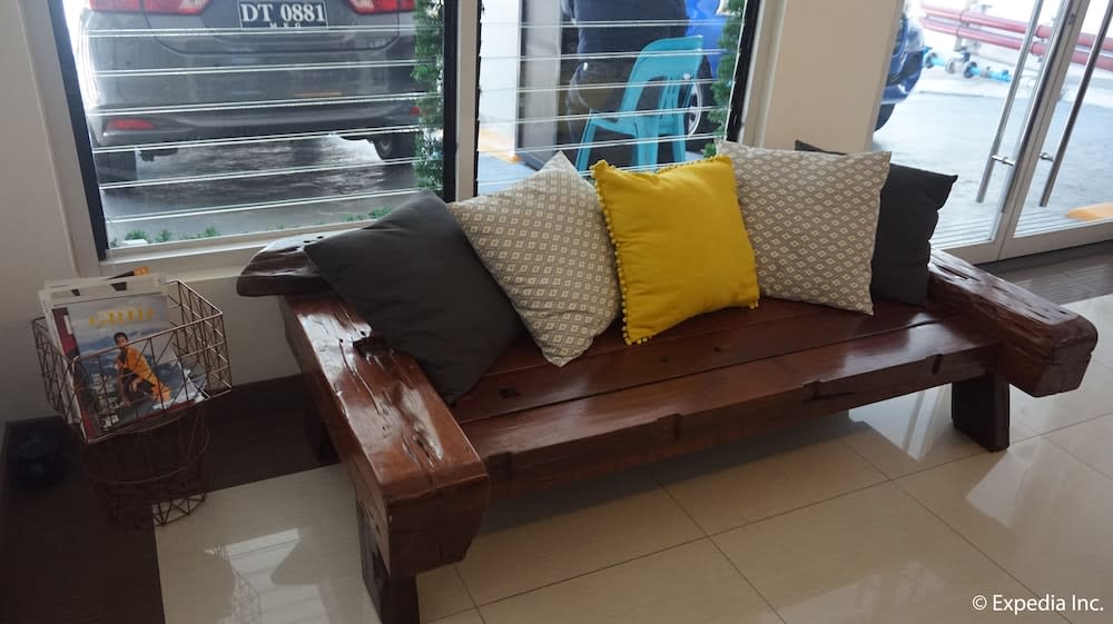 H Hotels - Metro North Uno 3