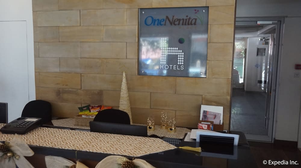 H Hotels - Metro North Uno 2