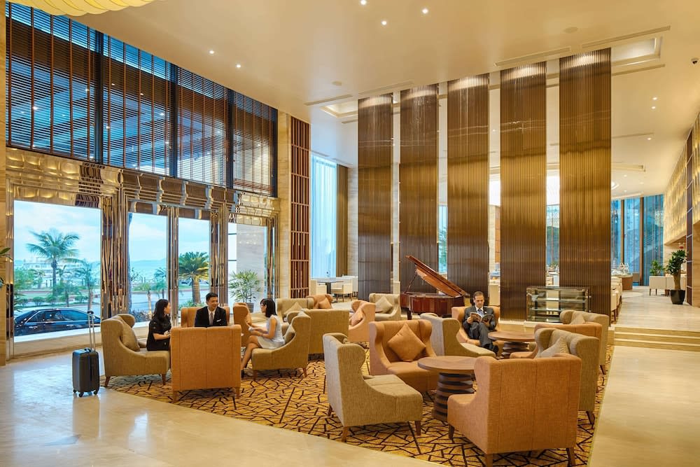 Wyndham Legend Halong Hotel 2