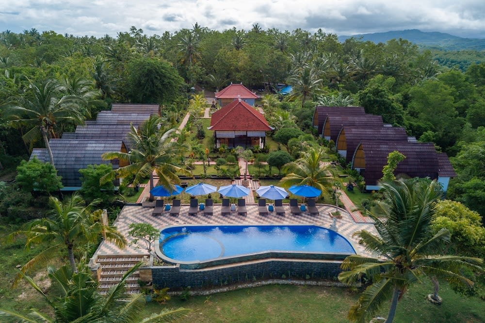 Penida Sunset Ocean View Bungalows 1