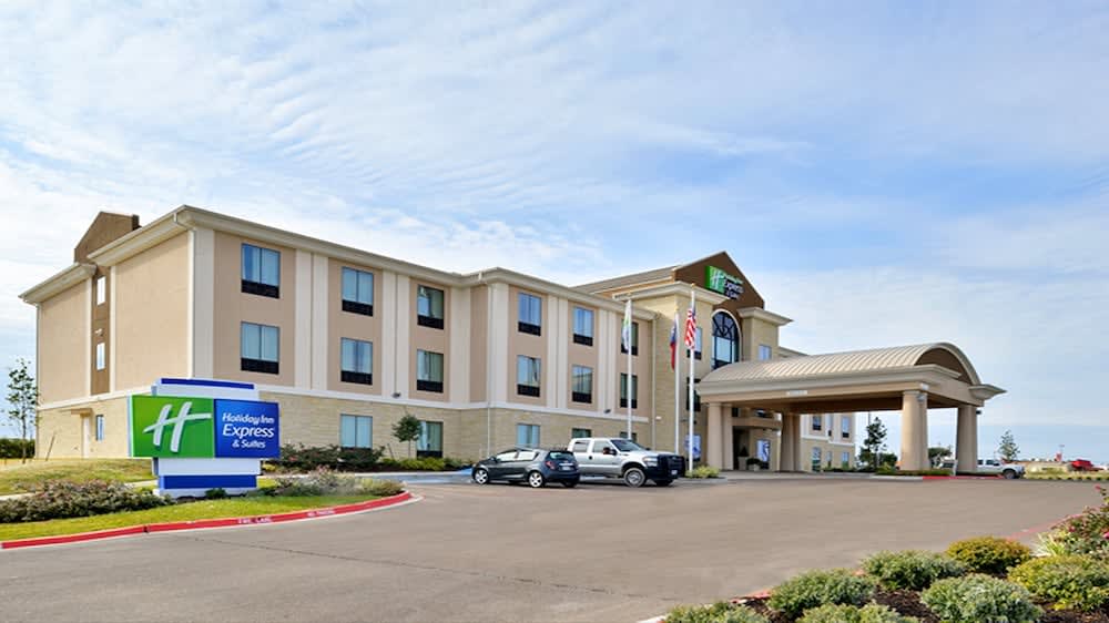 Holiday Inn Express & Suites SCHULENBURG by IHG 1