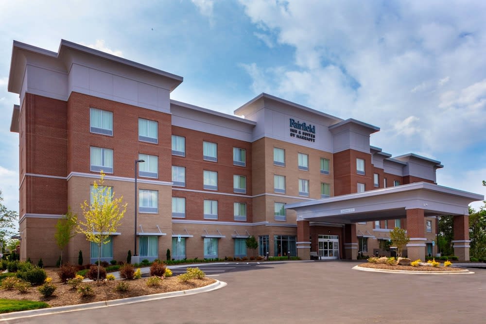 Fairfield Inn & Suites Charlotte Pineville 1