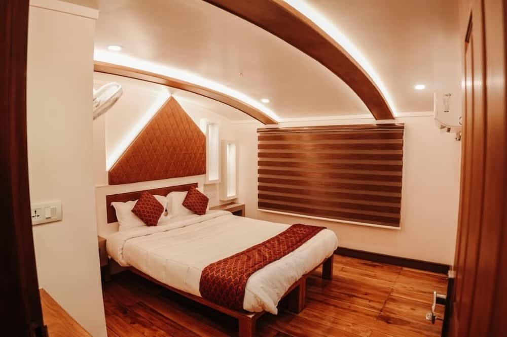 Kerala Boathouse 2