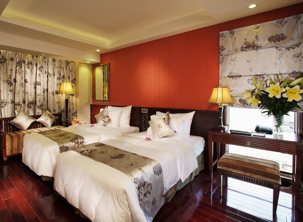 Golden Silk Boutique Hotel 4