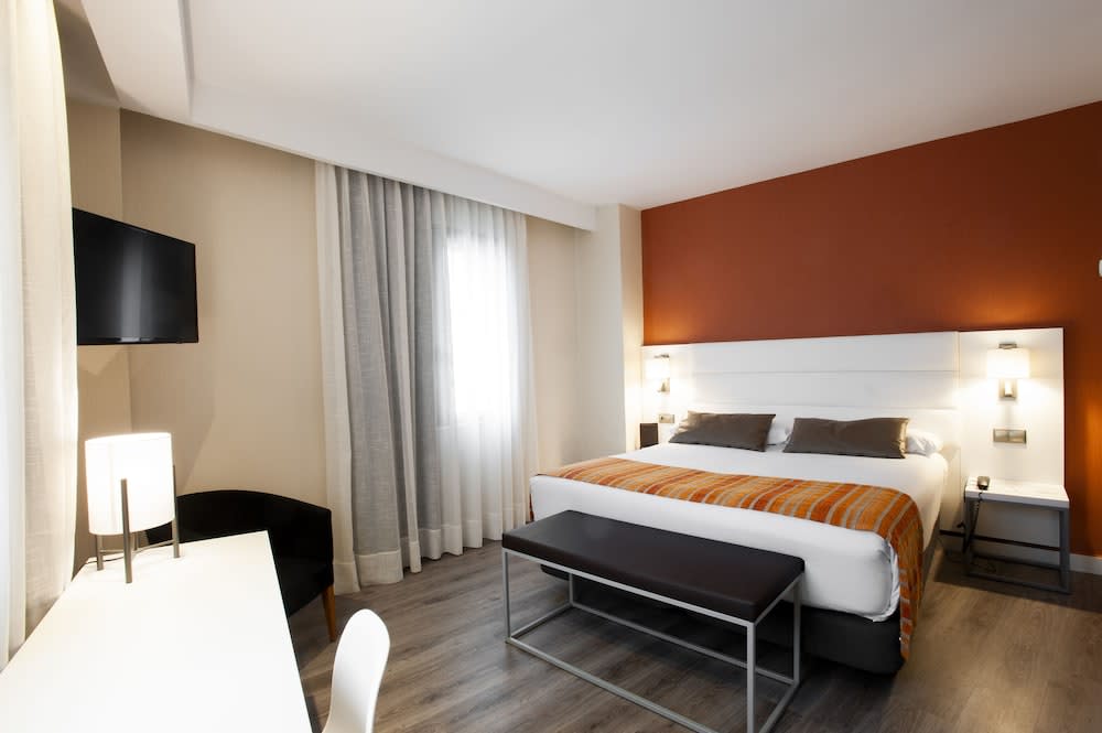 Catalonia Conde de Floridablanca 5