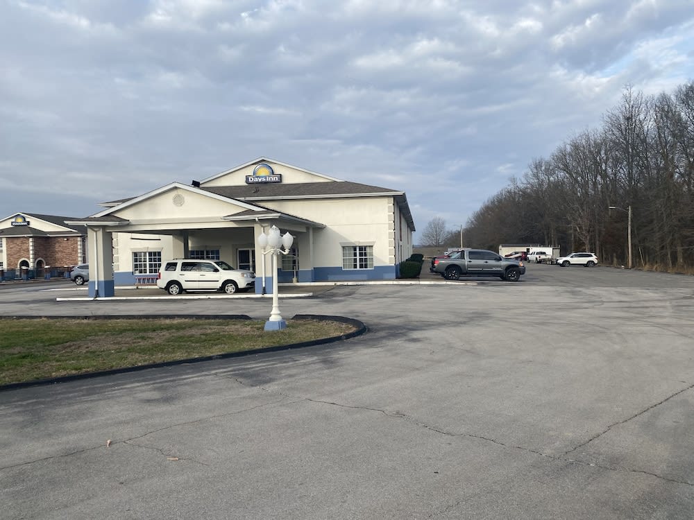 Days Inn by Wyndham Perryville MO 1