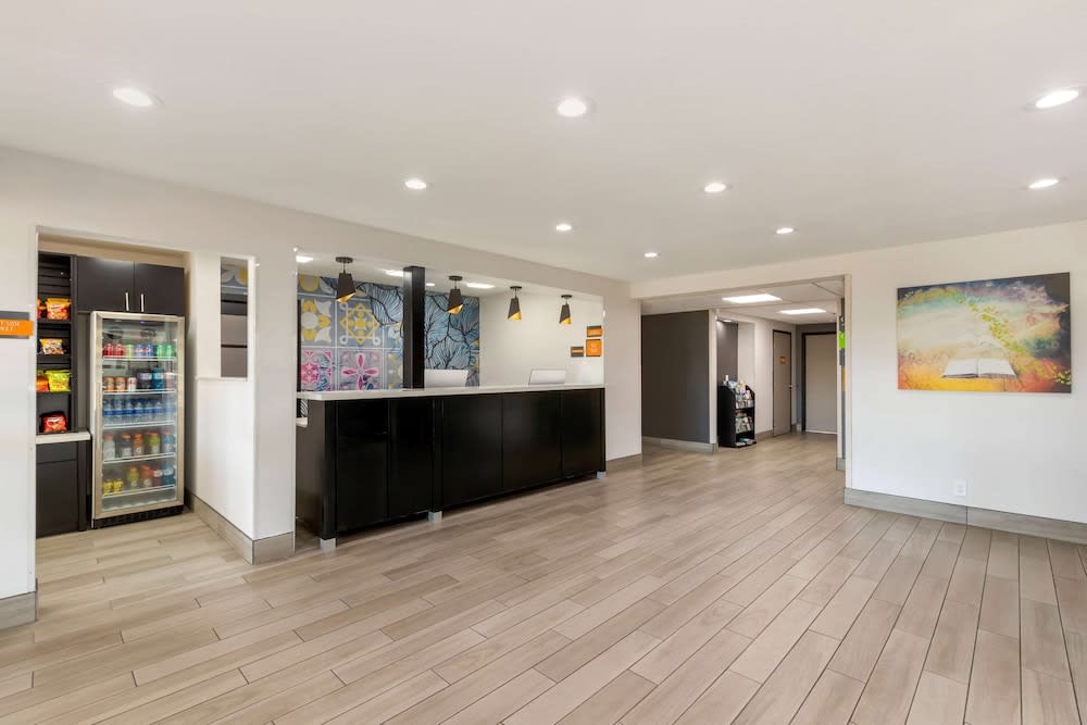 La Quinta by Wyndham Des Moines West Clive 2