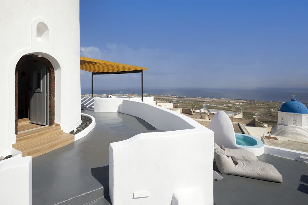 Aecon Suites 1