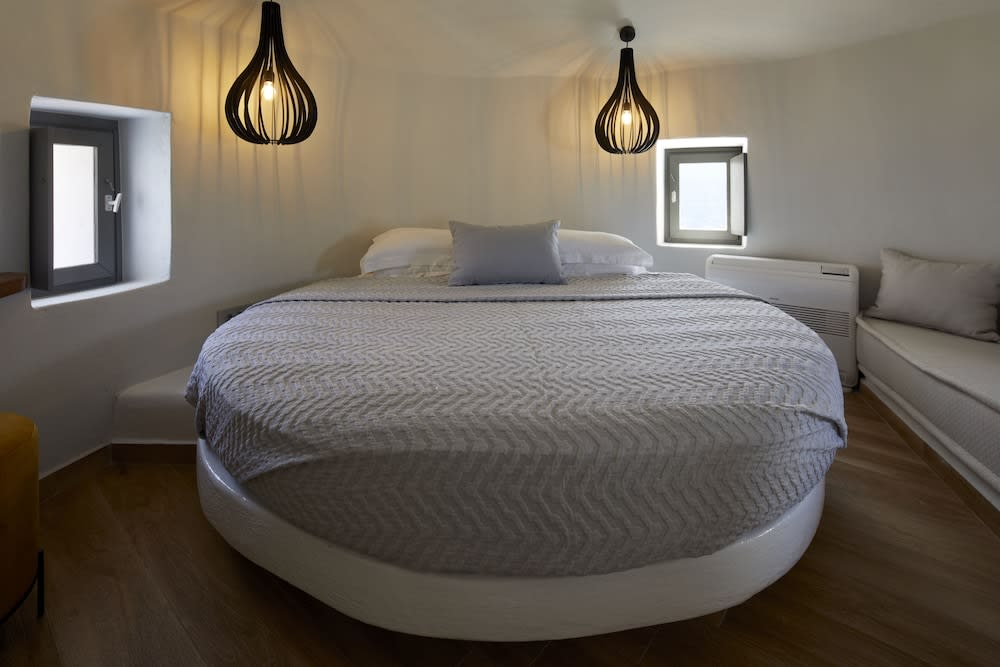 Aecon Suites 2