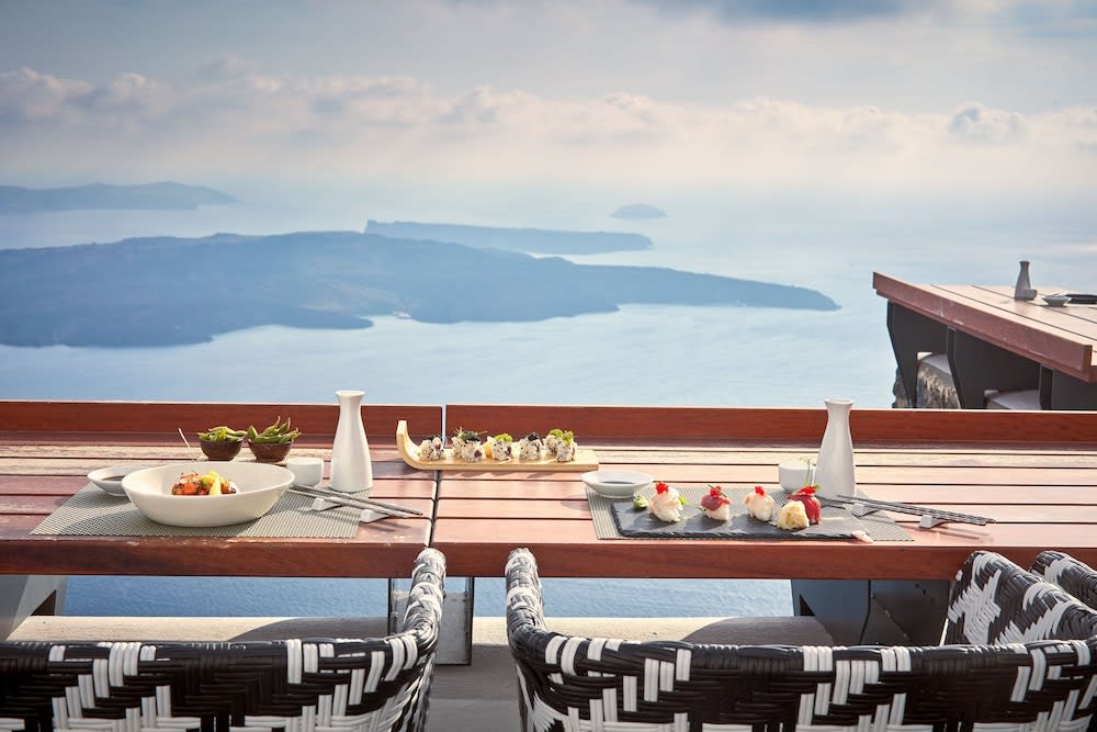 Katikies Chromata Santorini - The Leading Hotels of the World 2
