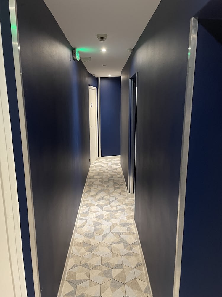 Mary's Hotel République 4