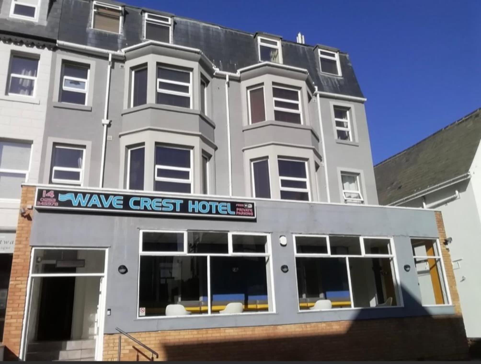 OYO Wave Crest Hotel 1