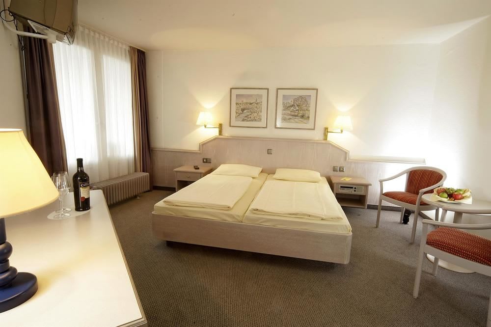 Dorint Seehotel & Resort Bitburg/Südeifel 1
