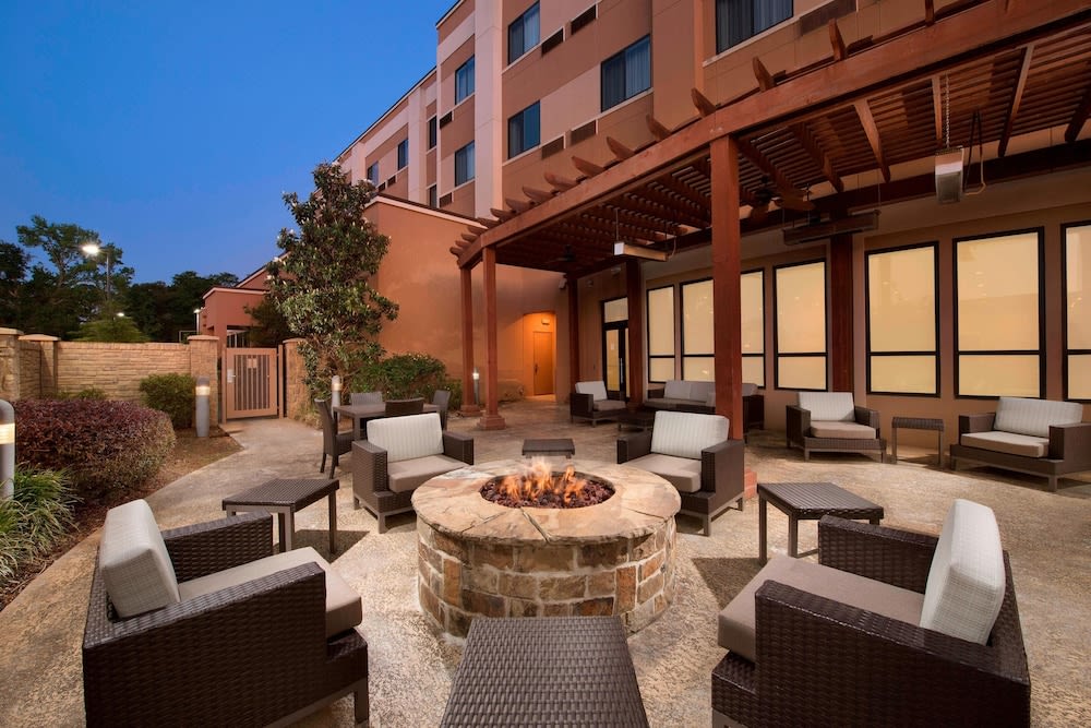 Courtyard by Marriott Tyler 1