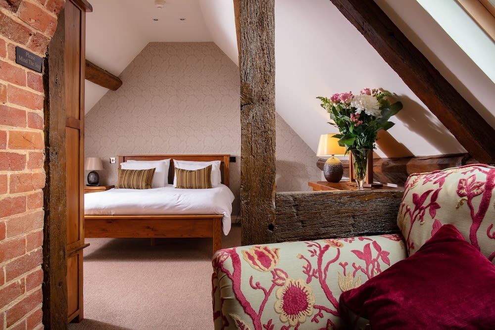 Broom Hall Inn, Alcester Best deals