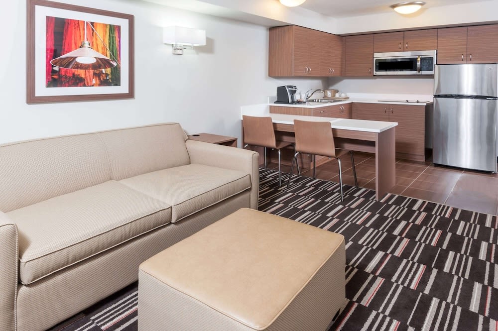 Microtel Inn & Suites by Wyndham Fort Saint John 1