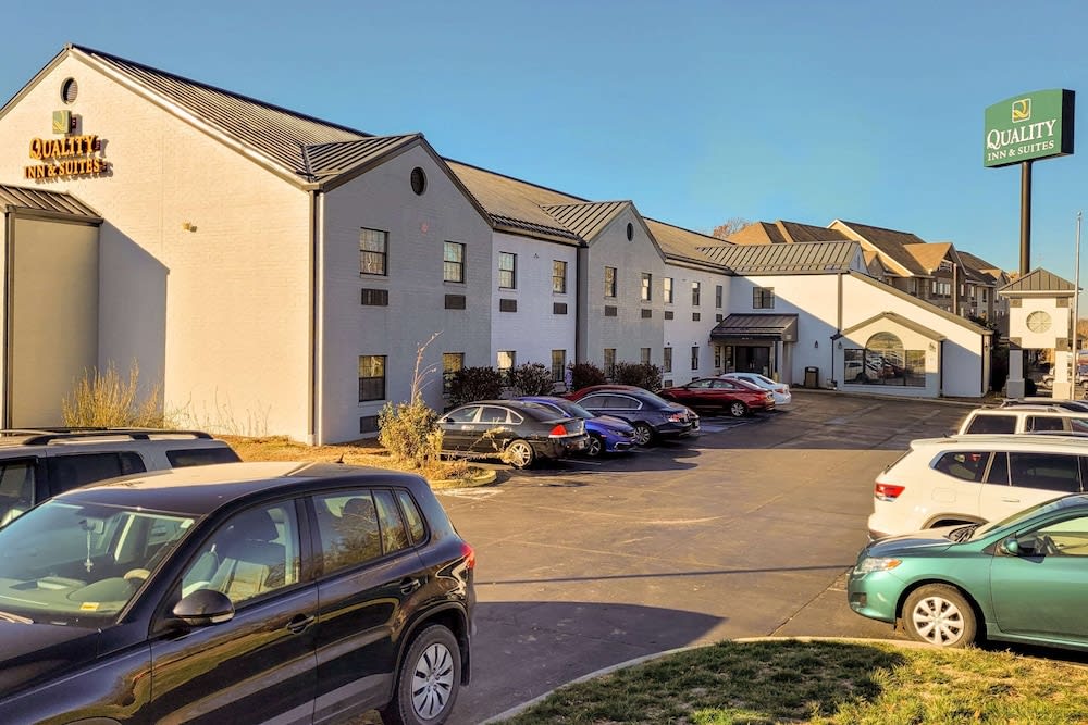 Quality Inn & Suites Columbia I-70 1