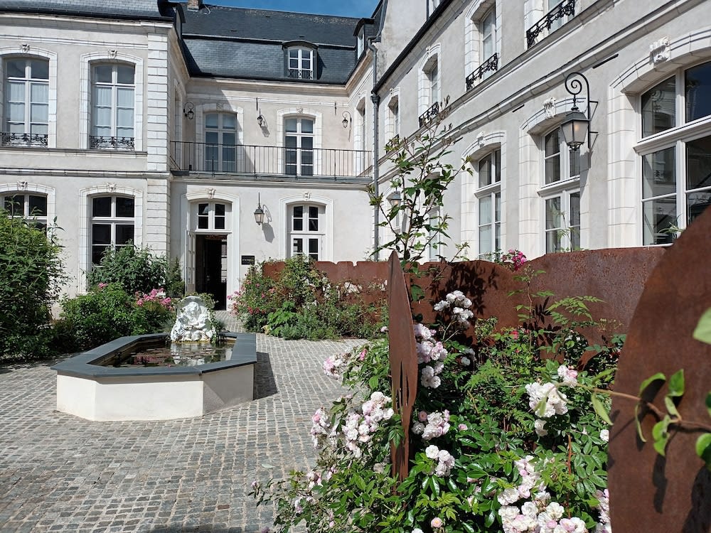 Hôtel Loysel le Gaucher 1