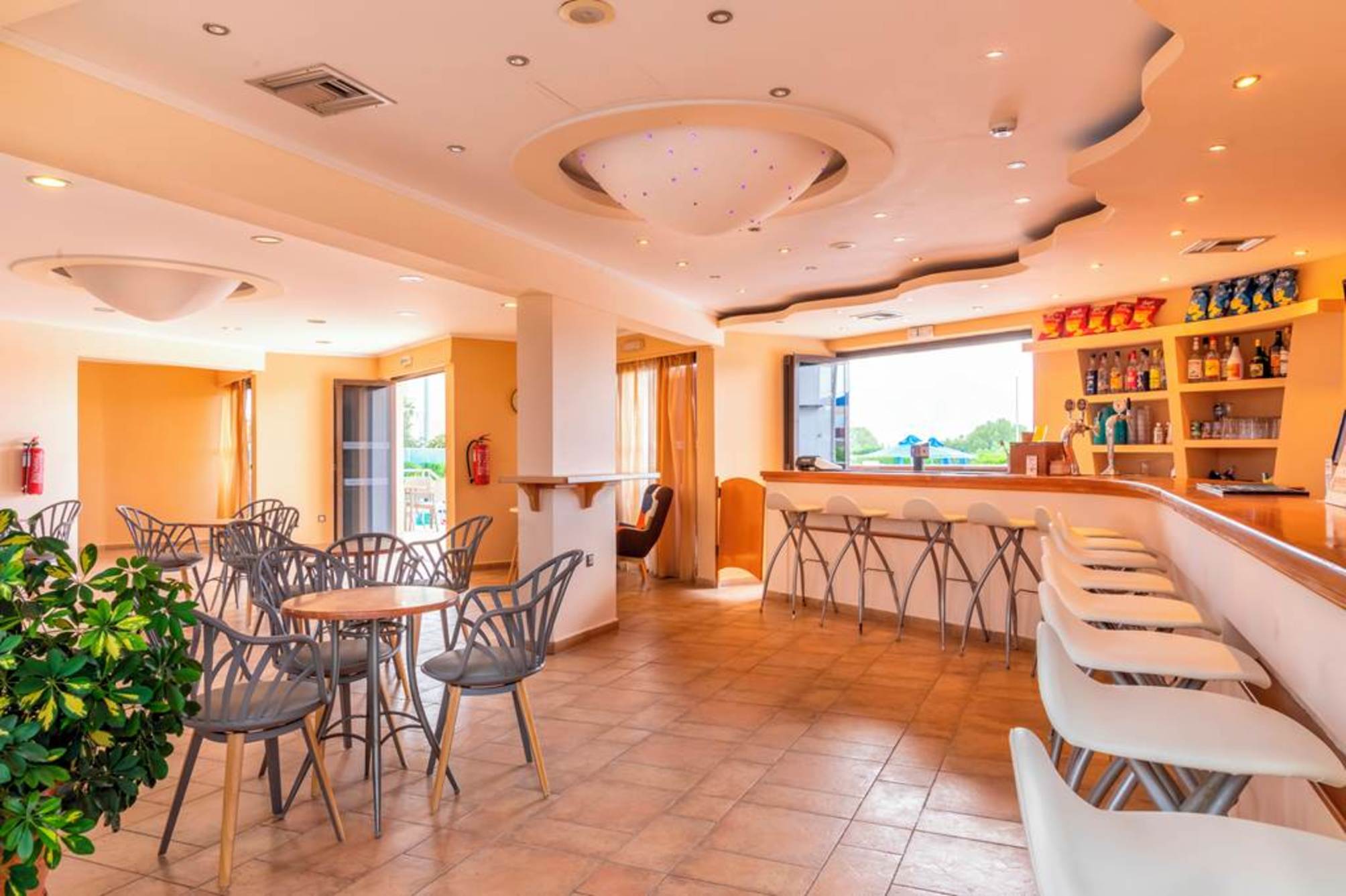 Cleopatra Superior 4