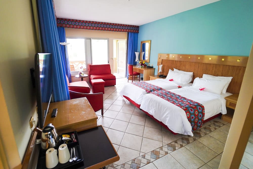 The Kairaba Beach Hotel 1