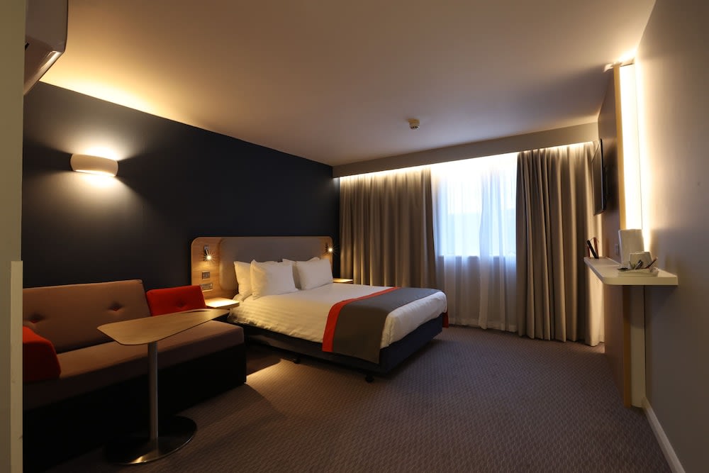 Knowsley Inn & Lounge 4