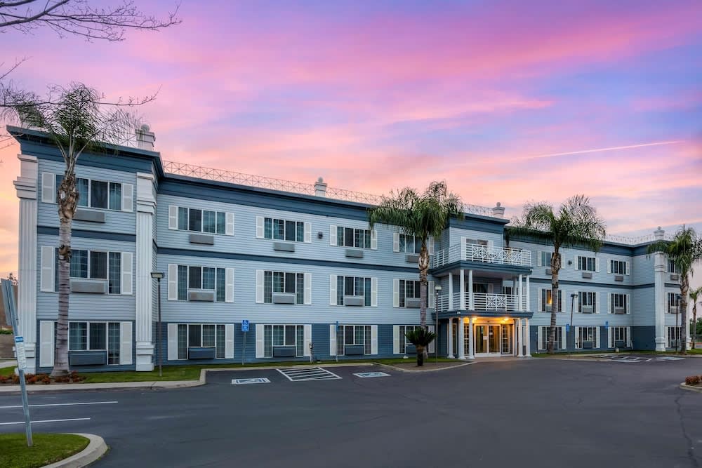 Best Western Colonial Inn 1