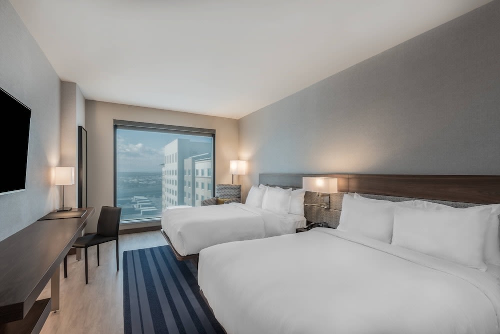 One bedroom premium downtown view double перевод. NY Marriott Downtown Hotel Winter pictures.