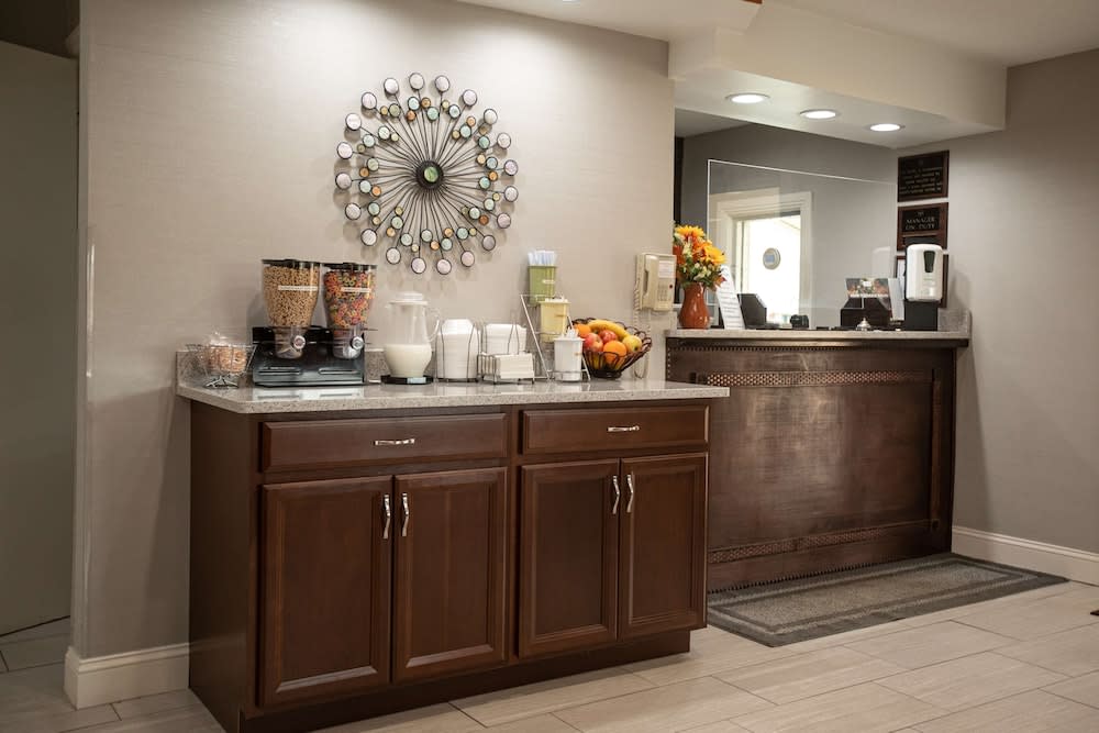 Knights Inn Mount Airy 4