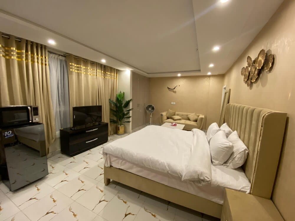 Luxus Suites 2