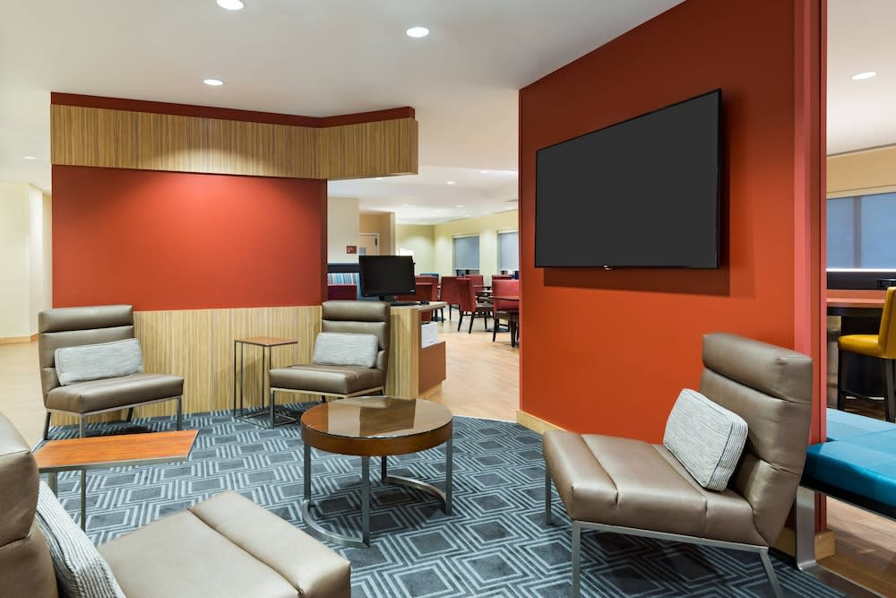 TownePlace Suites by Marriott Latham Albany Airport 2