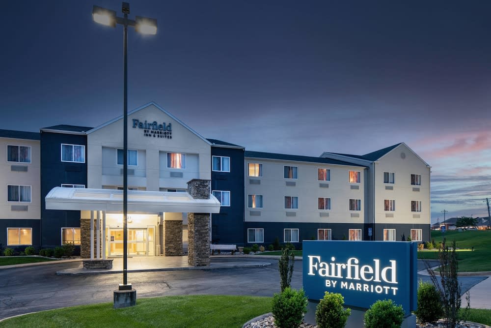 Fairfield Inn & Suites by Marriott - Jefferson City 1