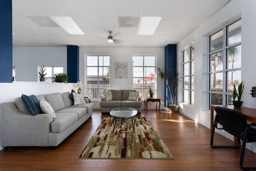 Baymont by Wyndham Marianna 4