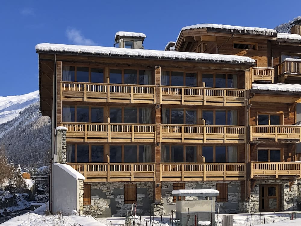 Hotel Ski Lodge 1