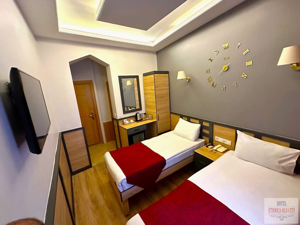 Ethnica Hotel Old City 1