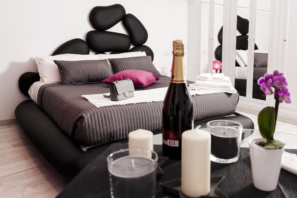 Two Chic Guesthouse 1