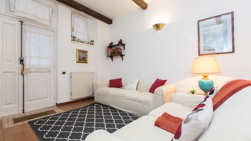 Rental in Rome Panieri Terrace 2