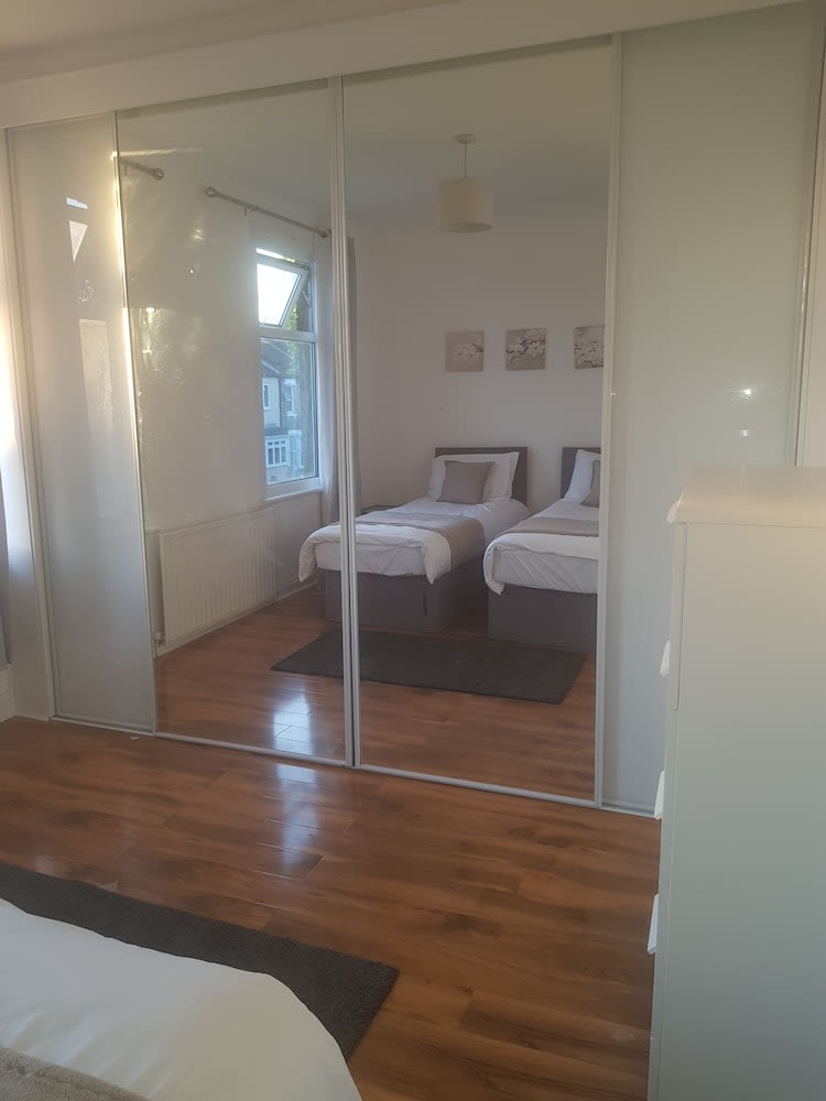 London House 2
