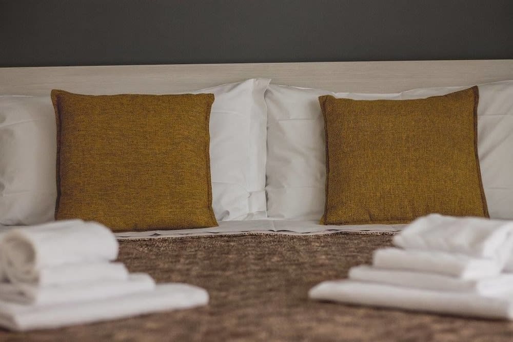 Verrazzano 37 Guest House 2