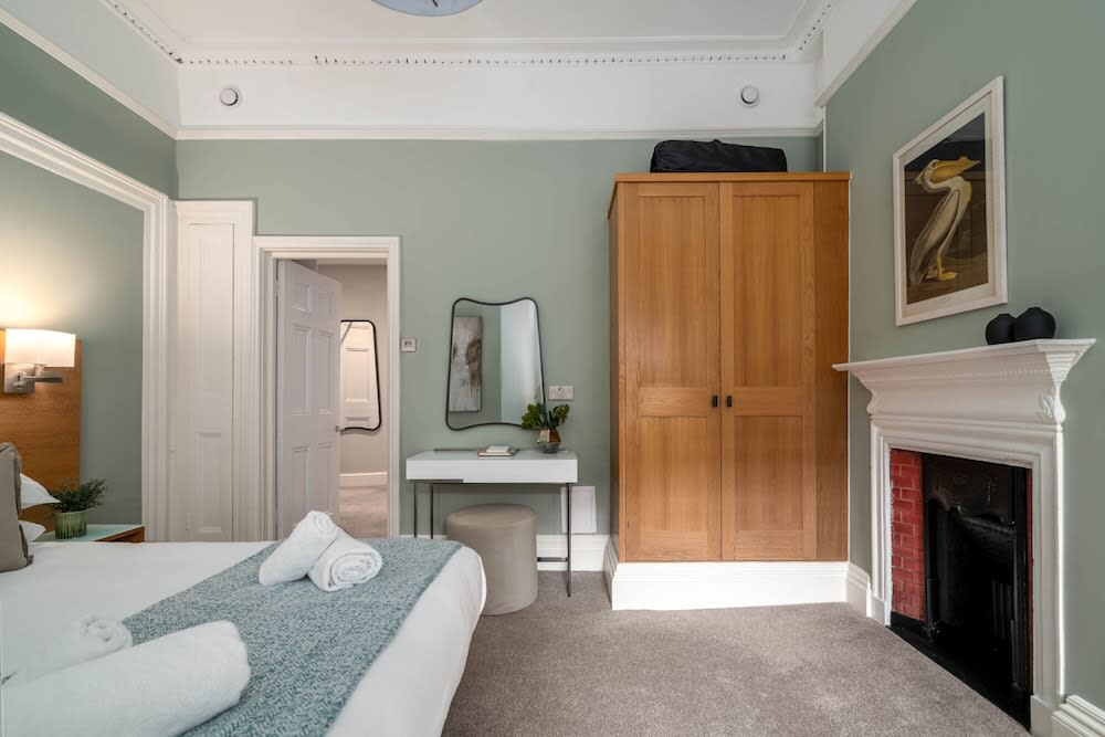 5 Doughty Street - Urban Apartments 2