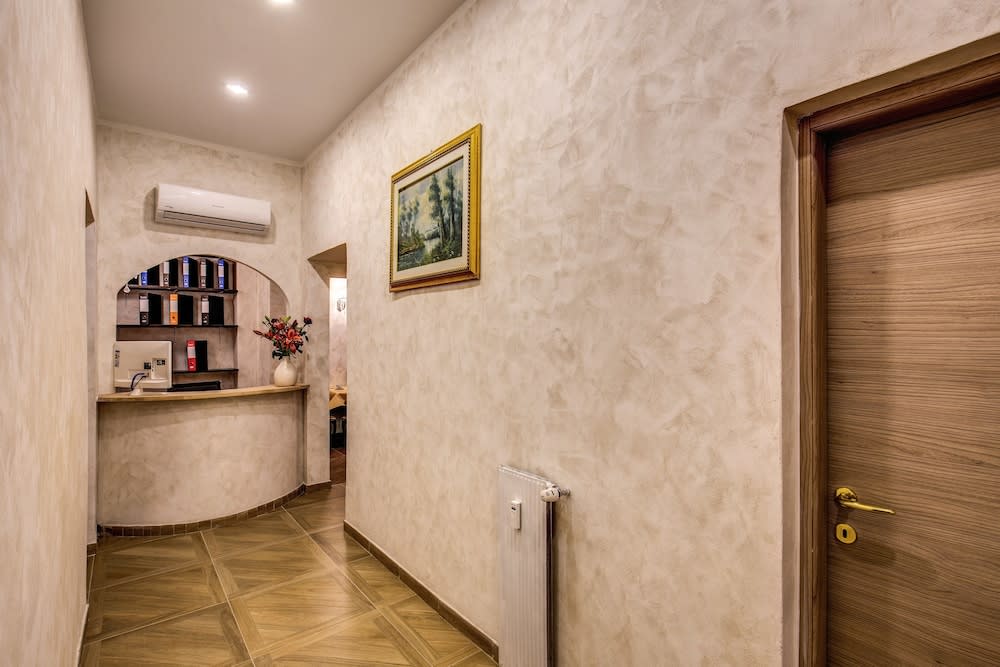AMICI GUESTHOUSE 2