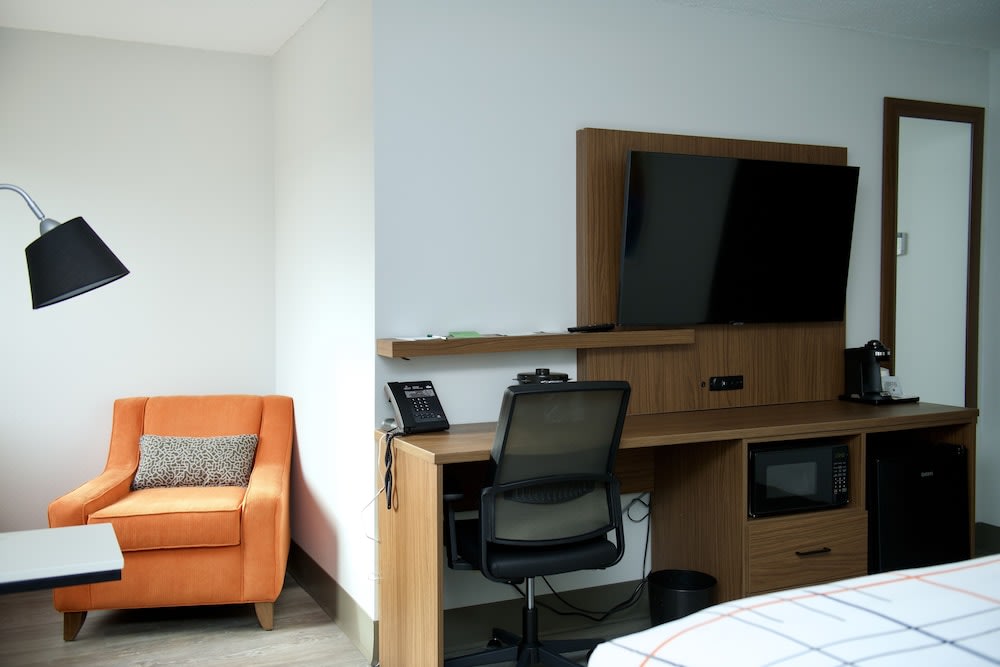 La Quinta Inn by Wyndham Wausau 5