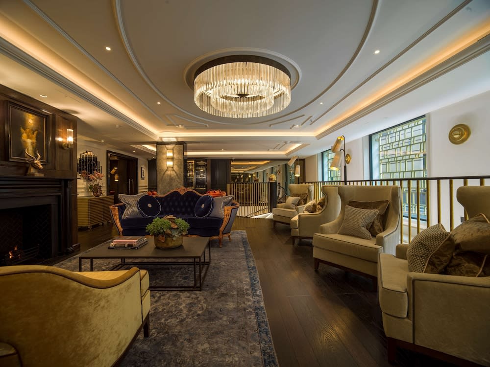 The Guardsman Hotel 1