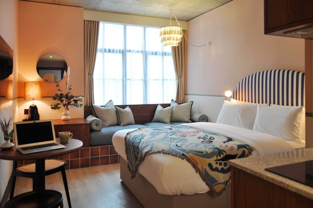 room2 London Chiswick Hometel 5