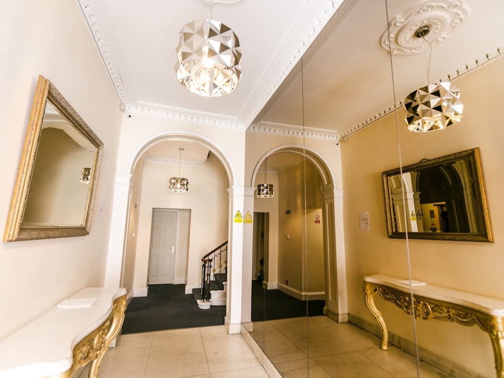 Park Lane Apartments - Clarges Street 2