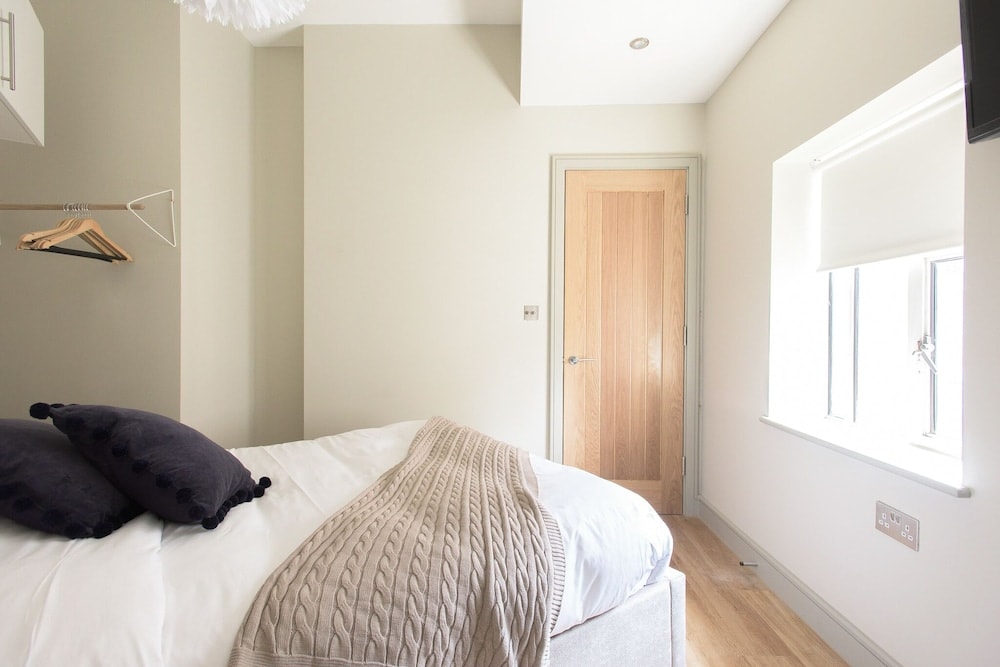 The Soho Loft - Elegant & Modern 1bdr in Soho 5