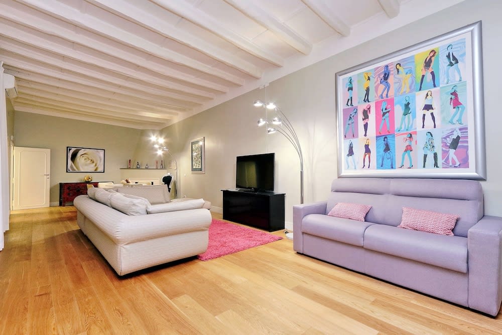 Farnese Charme - My Extra Home 1