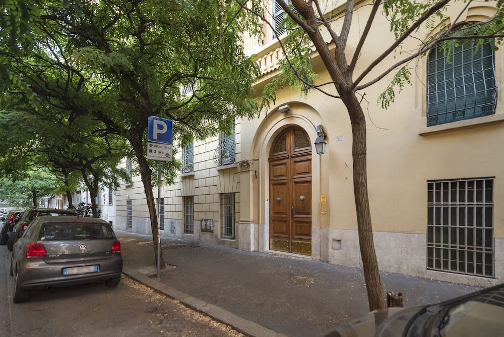 GuestHost - Rione Prati Apartment MM Lepanto 1