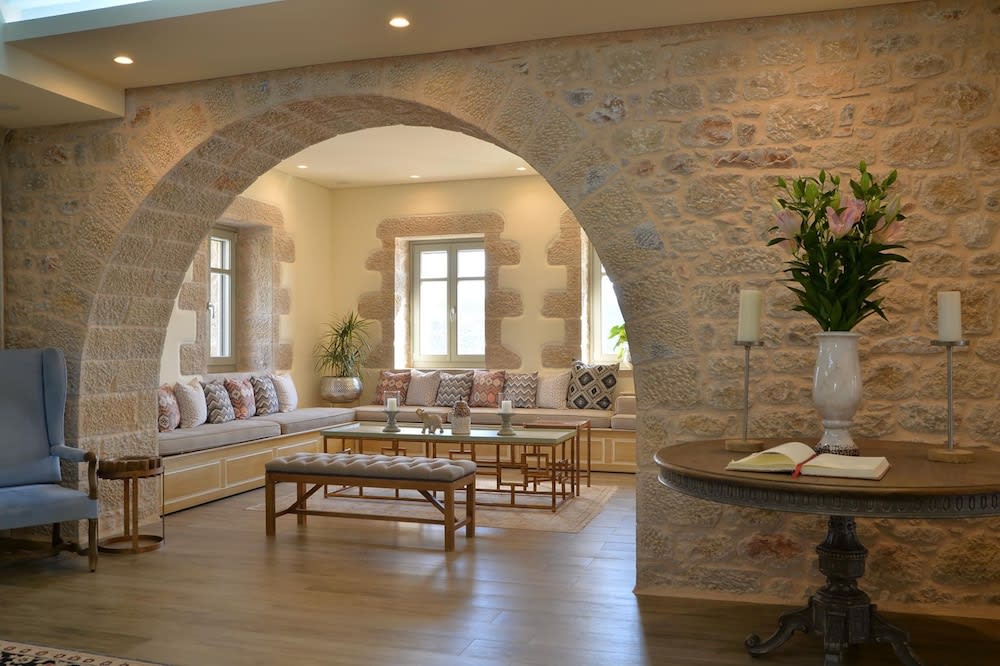 Akrolithi Boutique Hotel & Suites 2
